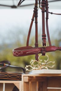Pièce unique sur mesure avec lequel j'ai remporté le premier prix du concours interne à la formation. Le Tartaud Awards.