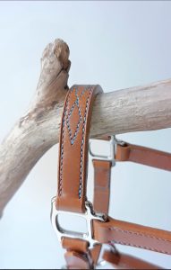 Fonçure cousue main pour licol poney